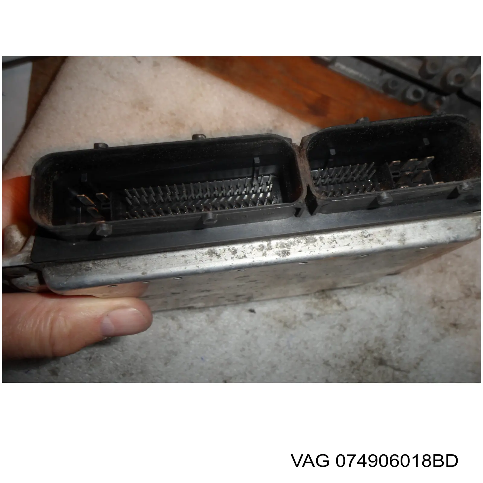 ЕБУ VAG 074906018BD ціна, від 114.02 USD