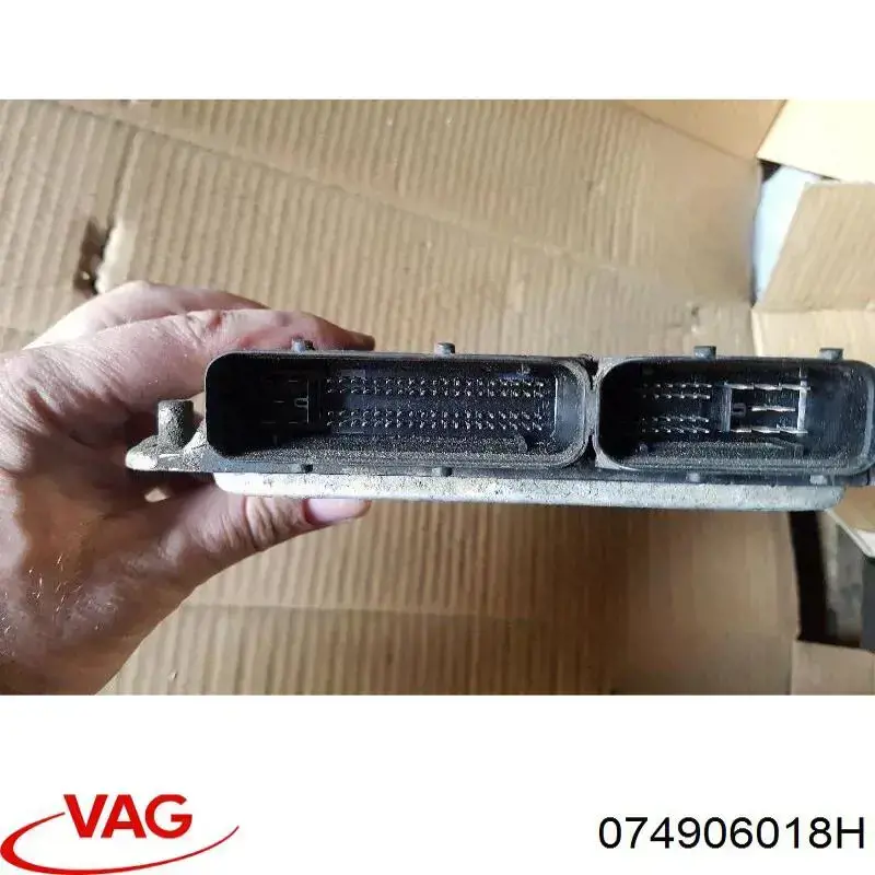 Купити 074906018H VAG Модуль управління двигуном