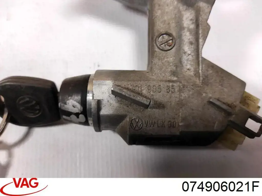 Купити 074906021F VAG Модуль управління двигуном