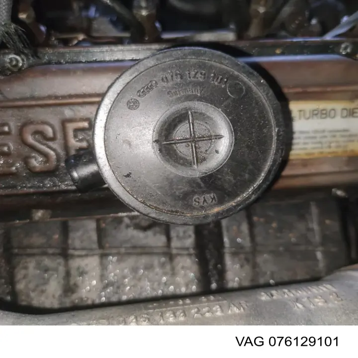 Купити 076129101 VAG Клапан PCV вентиляції картера