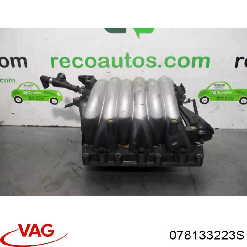 078133151CE VAG Колектор впускний