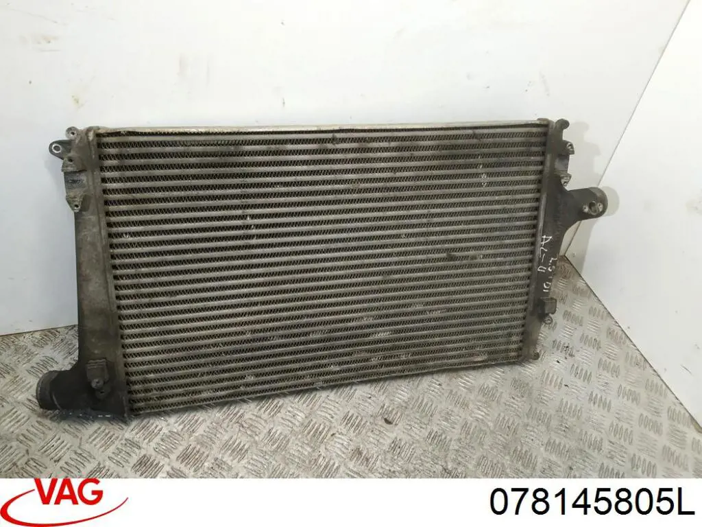 Купити 078145805L VAG Радіатор интеркуллера