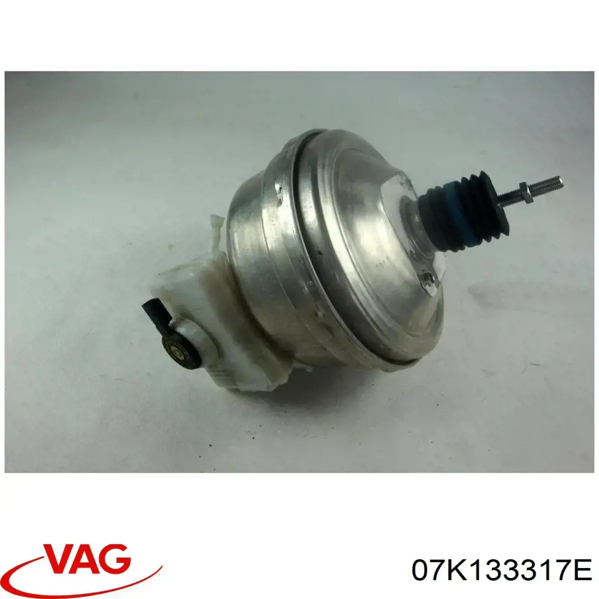 Розподільник палива VAG 07K133317E