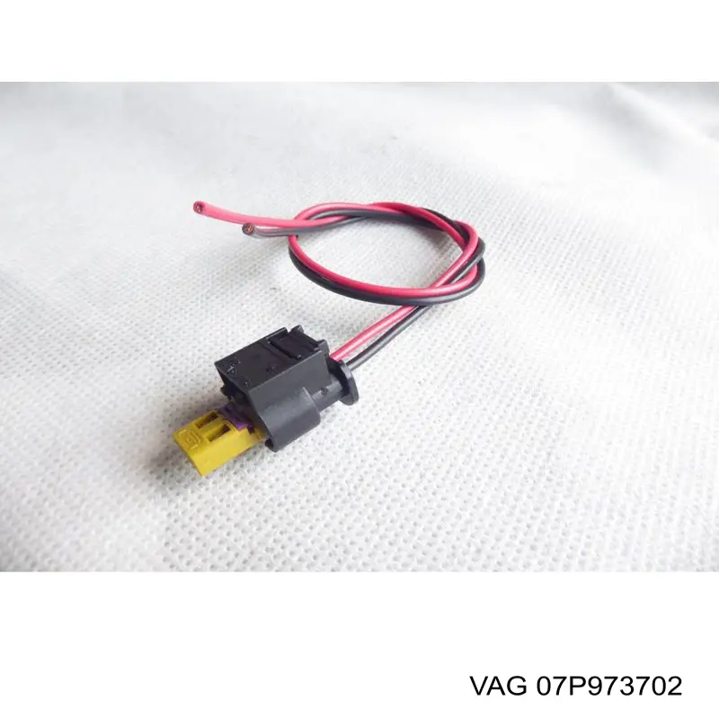 Роз’єм (фішка) універсальний VAG 07P973702 ціна, від 4.22 USD