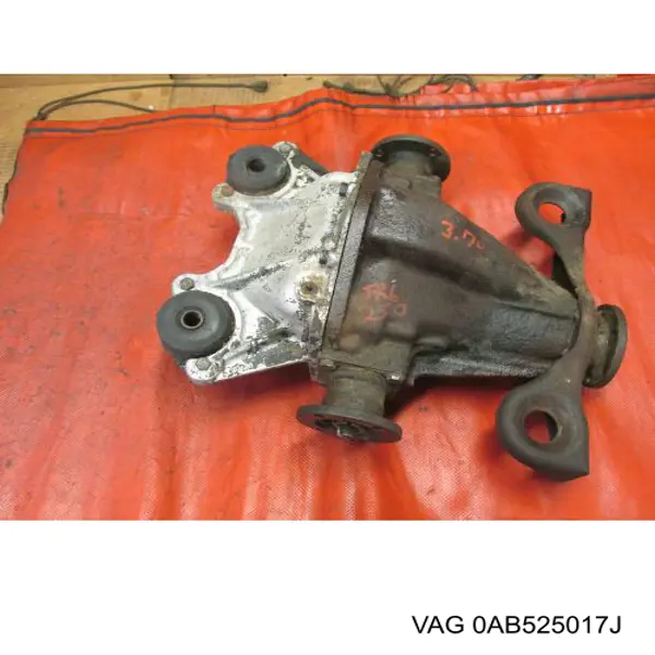 0AB525017J VAG Задній редуктор
