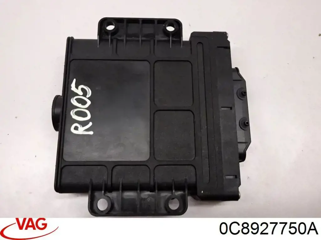 Блок управління акпп VAG 0C8927750A ціна, від 18.96 USD