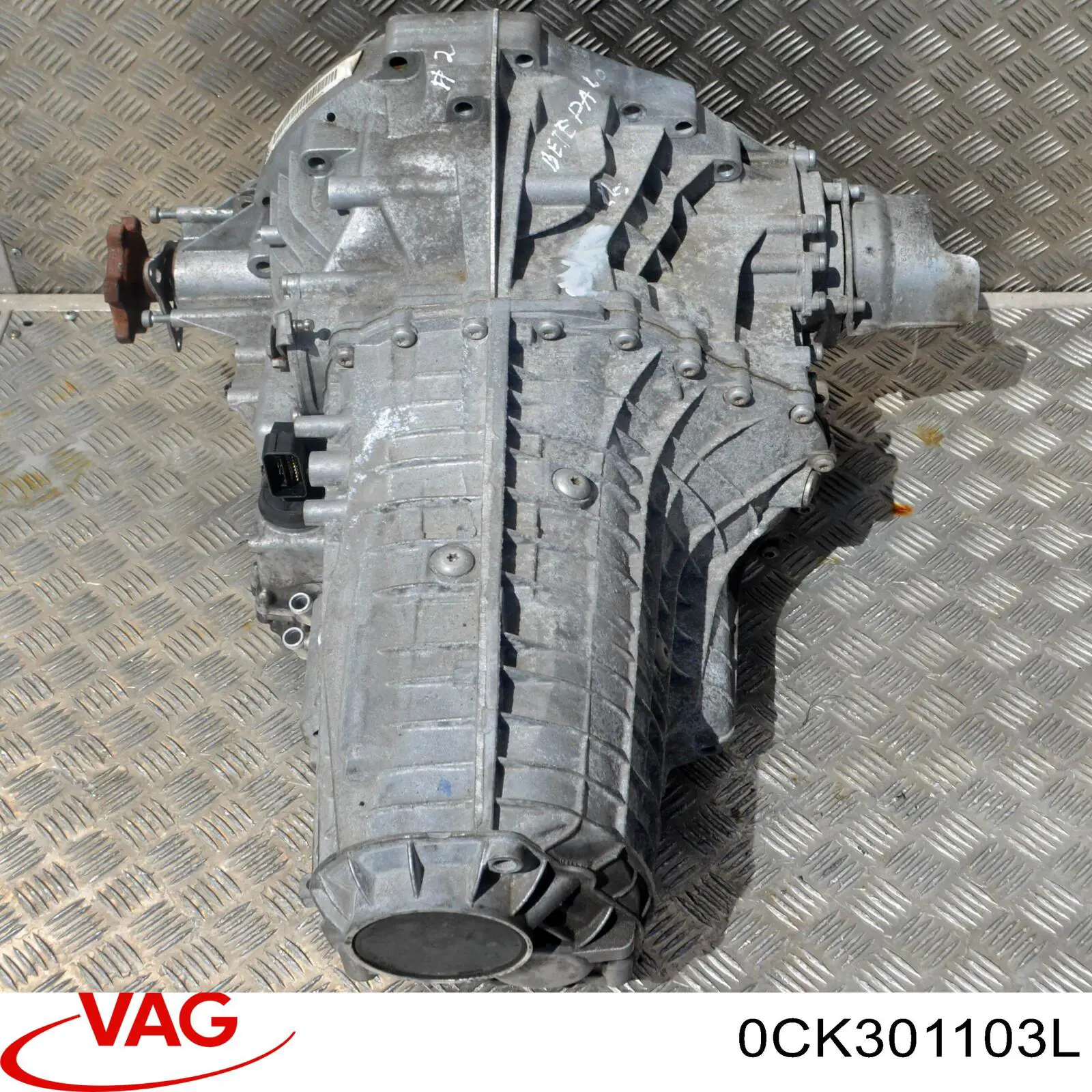 0CK301103L VAG Корпус КПП