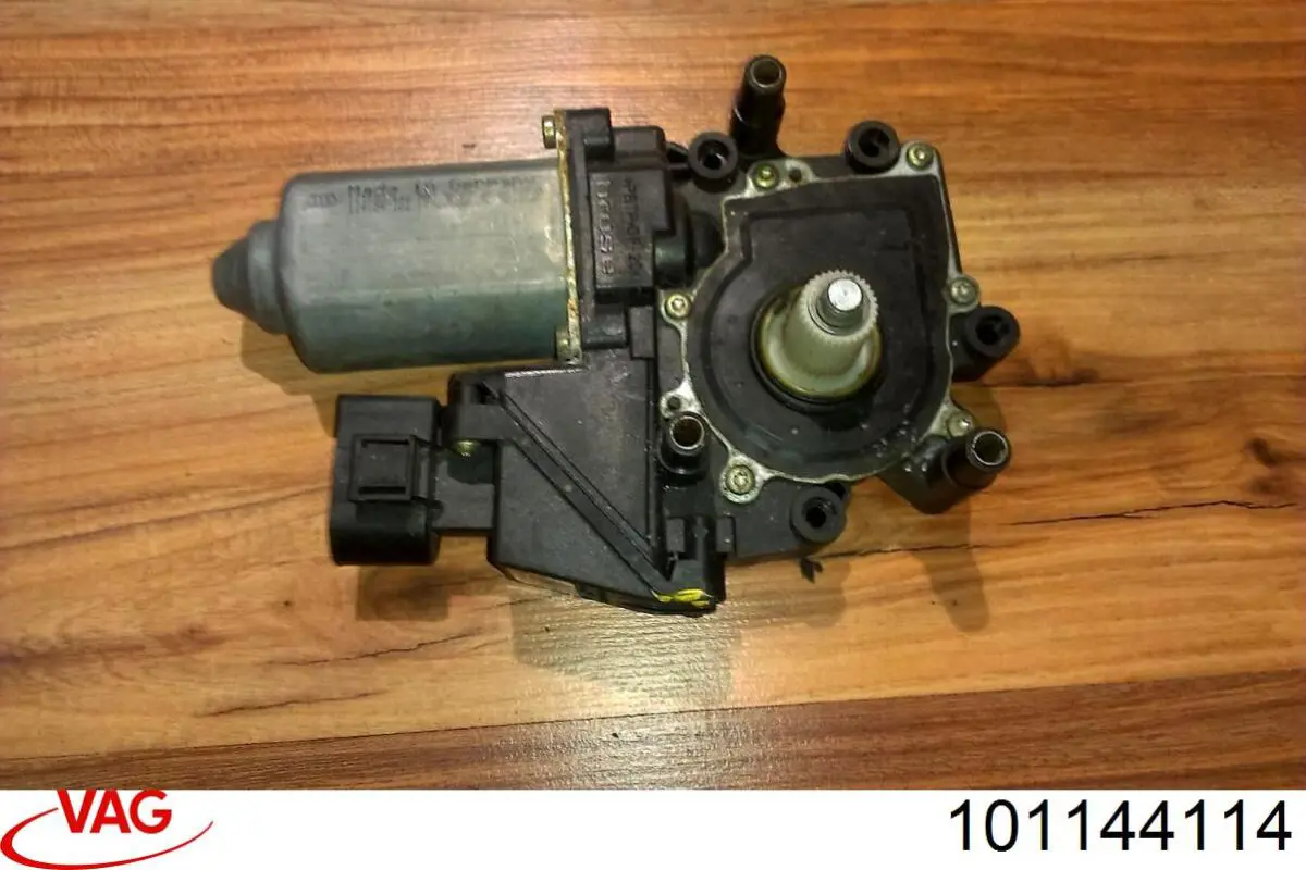 101144114 VAG 