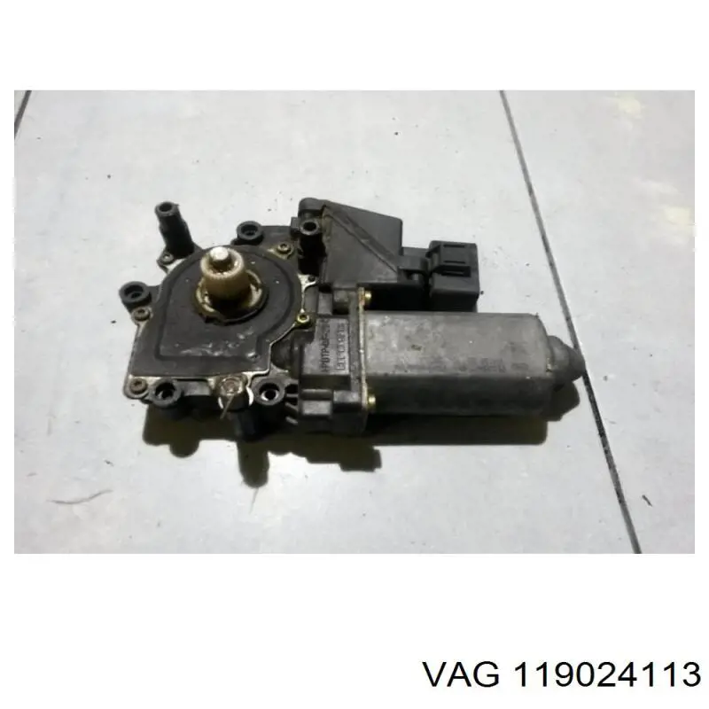  119024113 VAG