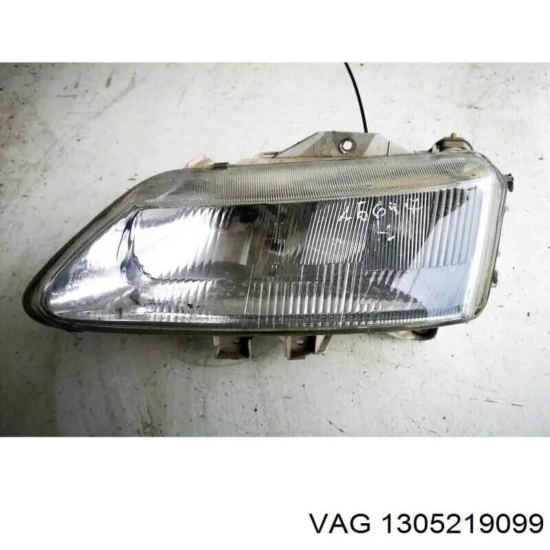 Купити A1305219099 Mercedes 