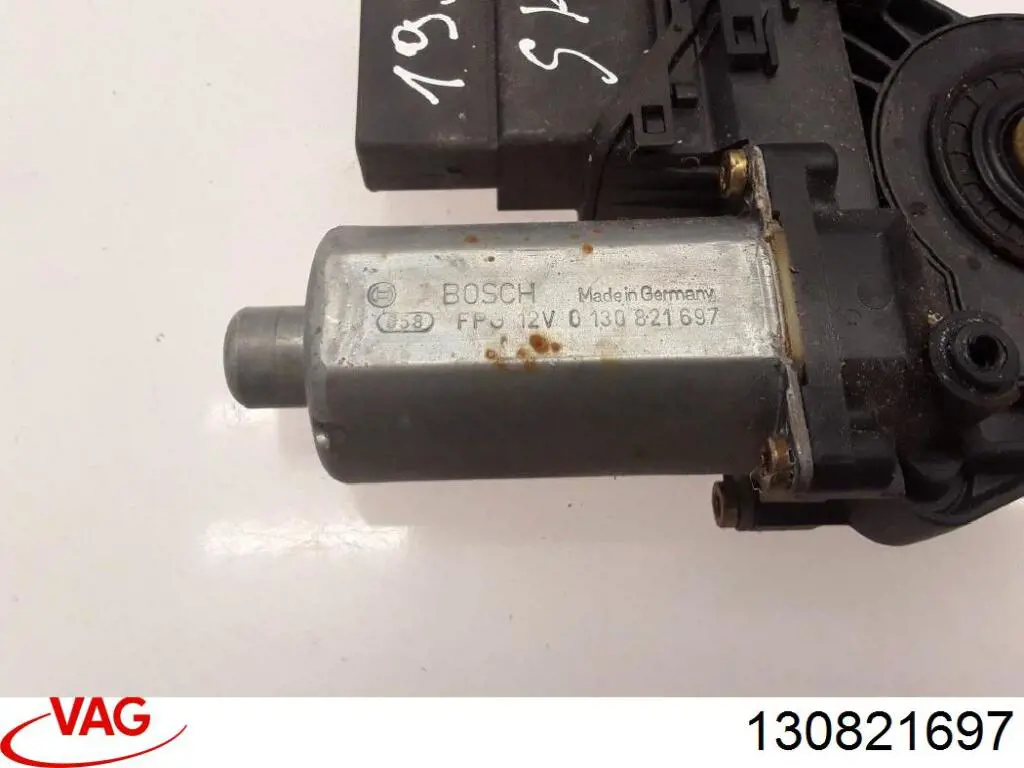 Мотор склопідйомника дверей задніх, лівих VAG 130821697 ціна, від 6.77 USD