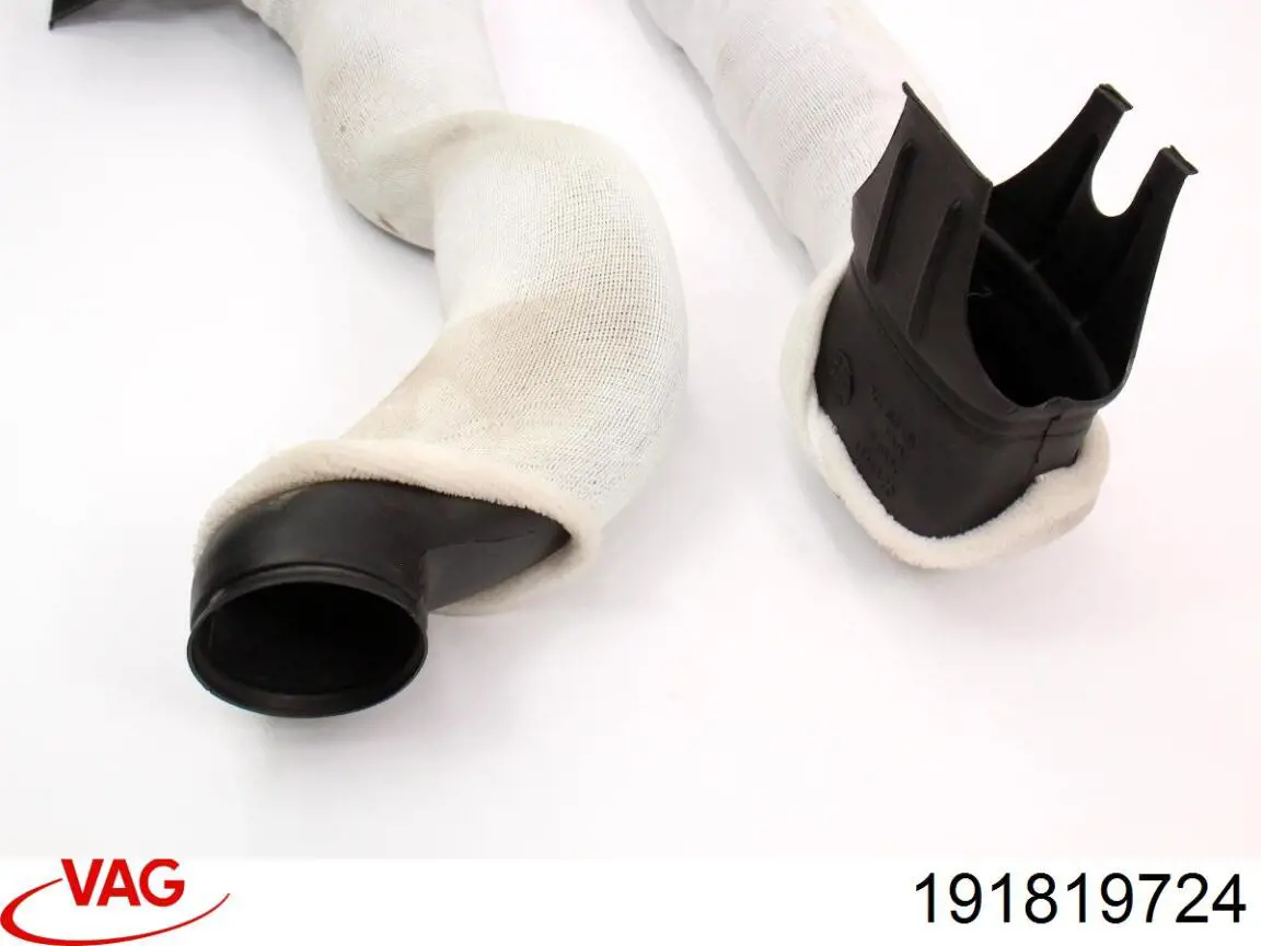 Повітропровід, розподільник повітря під "торпедо", правий VAG 191819724 ціна, від 19.00 USD