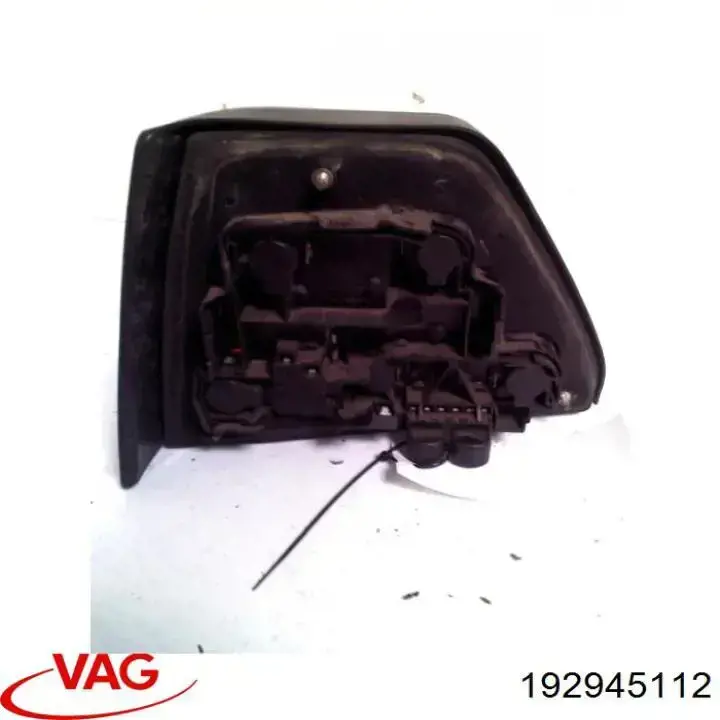 Купити 192945112 VAG Задня права фара