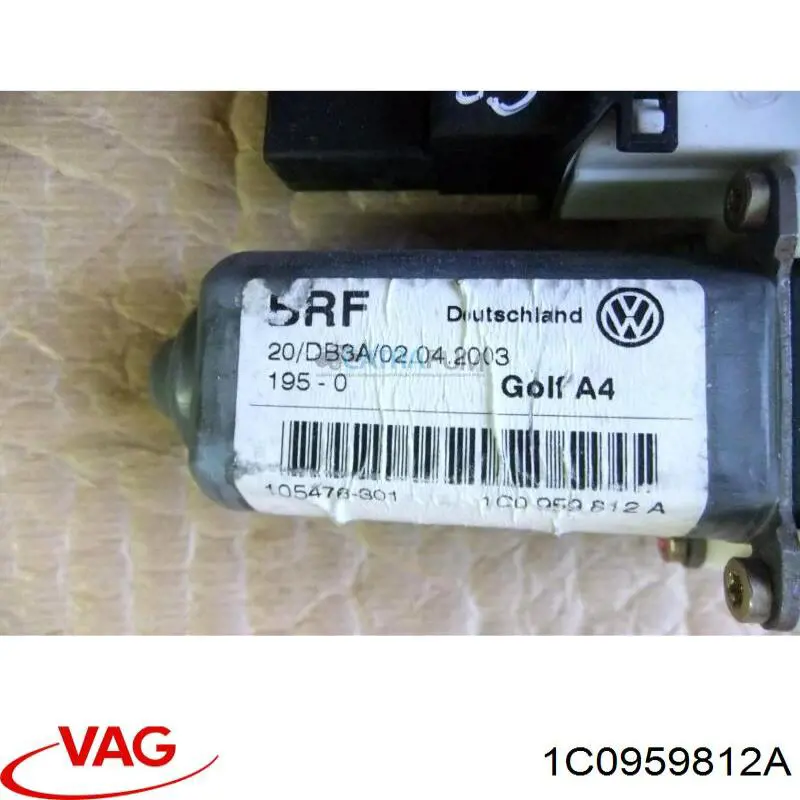 Двигун стеклопод'емника двері задньої, правої VAG 1C0959812A