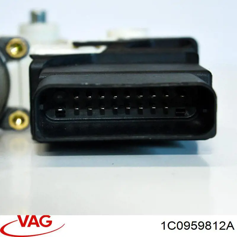 Двигун стеклопод'емника двері задньої, правої 1C0959812A VAG