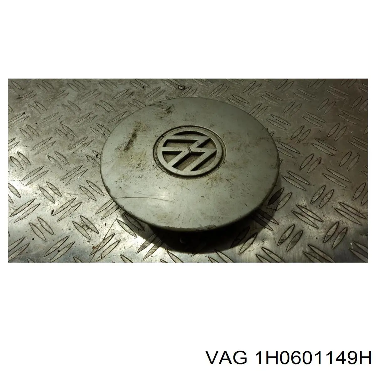 Ковпаки на диски VAG 1H0601149H ціна, від 9.88 USD