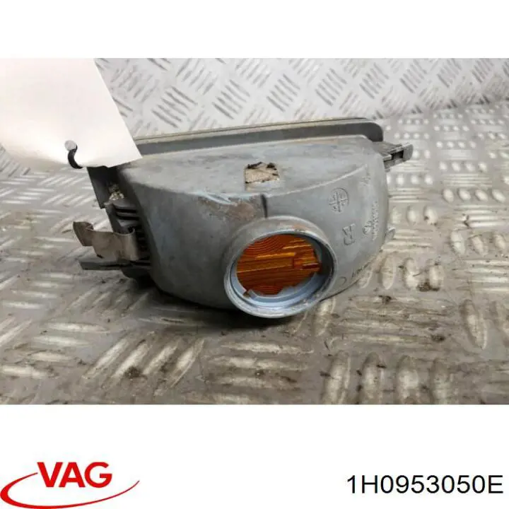 Правий покажчик повороту - лампа Polcar 9538202E ціна, від 7.44 USD