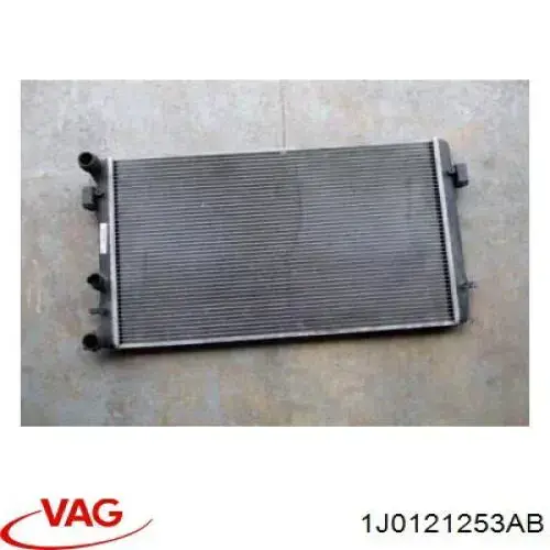 Купити 1J0121253AB VAG Радіатор двигуна