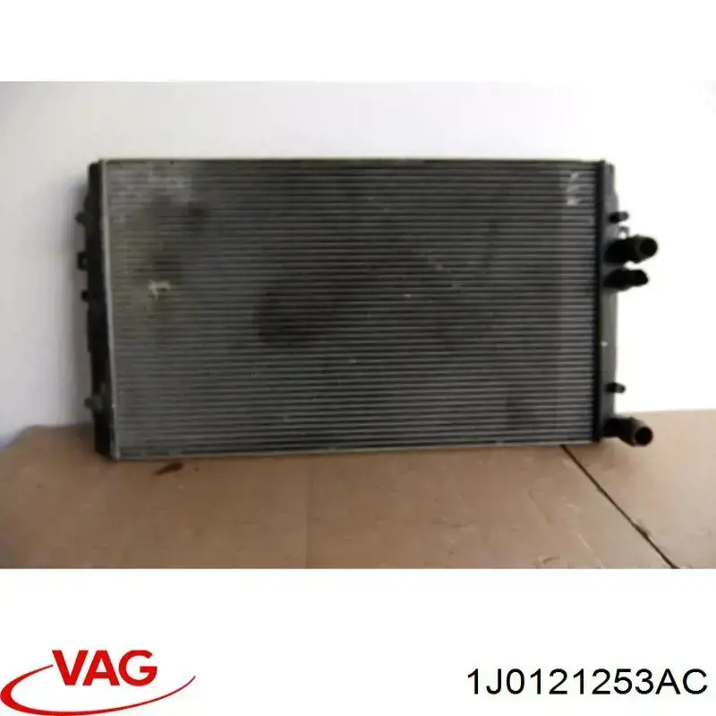 Купити 1J0121253AC VAG Радіатор двигуна