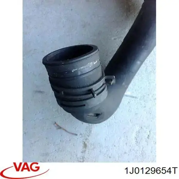 1J0129654T VAG Патрубок повітряний, вхід в турбіну (наддув)