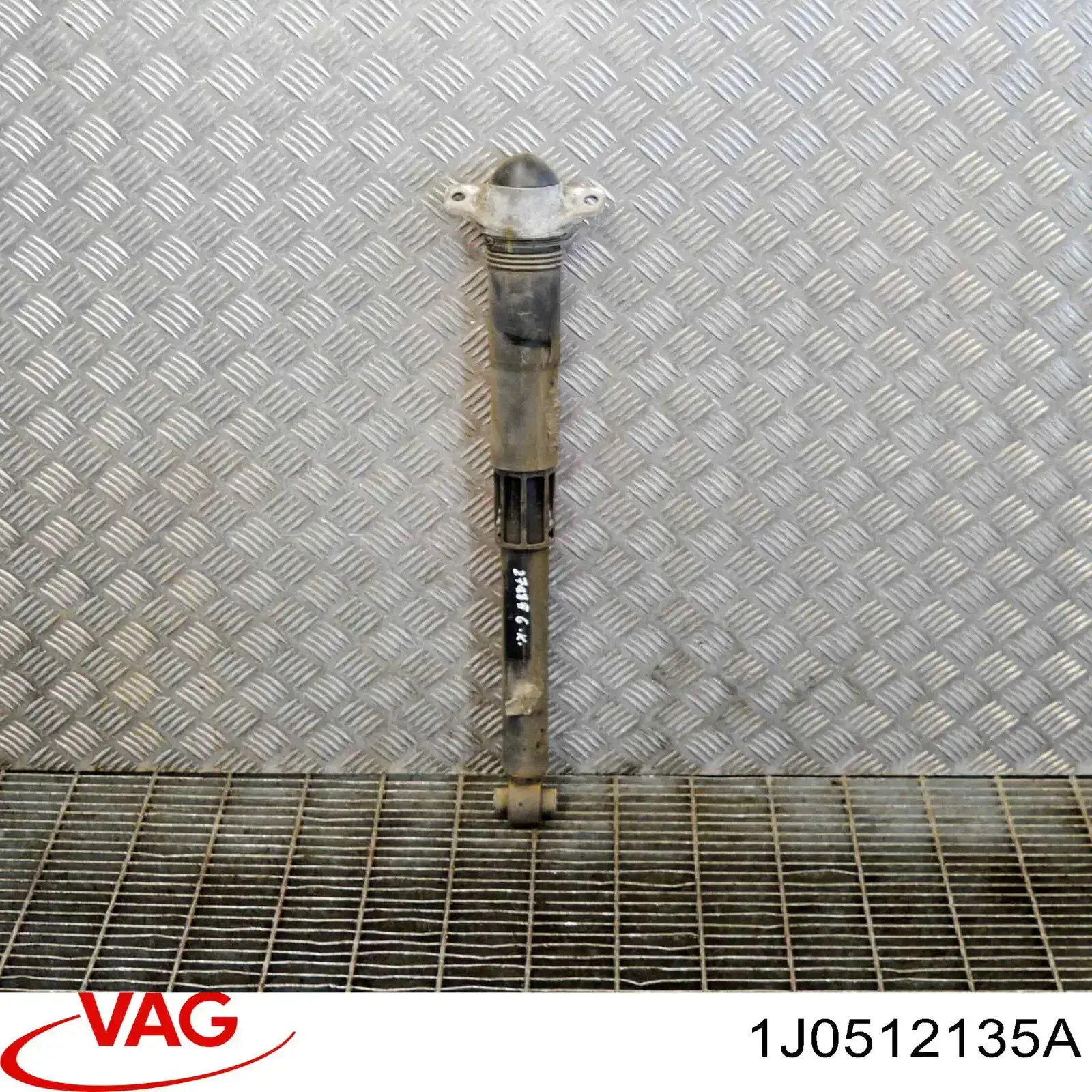 Купити 1J0512135A VAG Кришка опори амортизатора