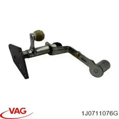 Кронштейн куліси КПП LCC8604 Akkussan