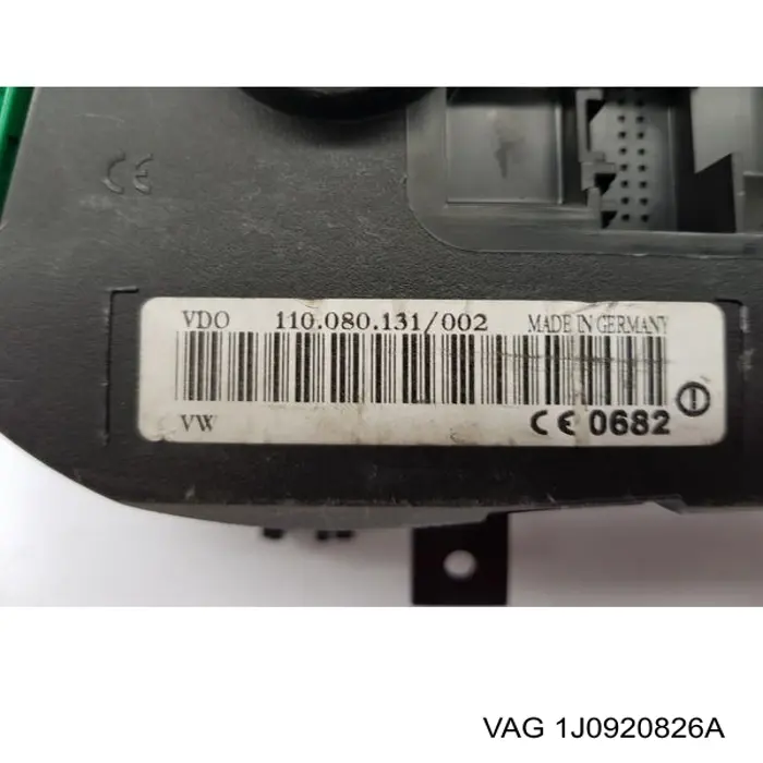 Купити 1J0920826AX VAG Спідометр
