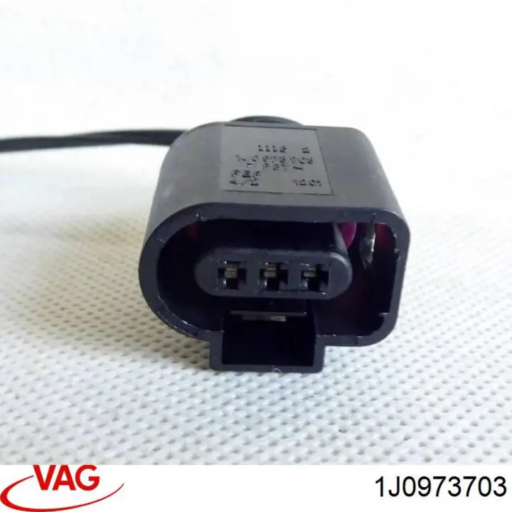 Роз'єм (фішка) датчика паркування VAG 1J0973703 ціна, від 2.76 USD