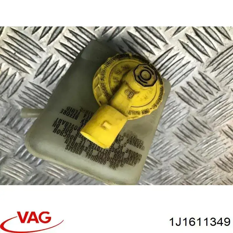 Кришка бачка головного гальмівного циліндру 1J1611349 VAG