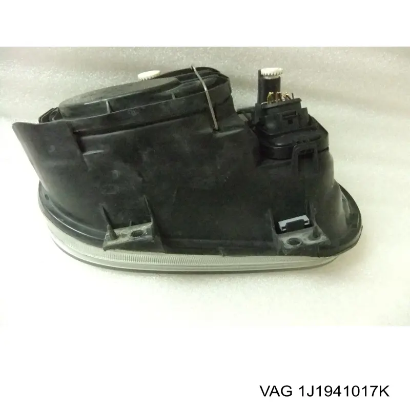 Фари VAG 1J1941017K ціна, від 74.28 USD