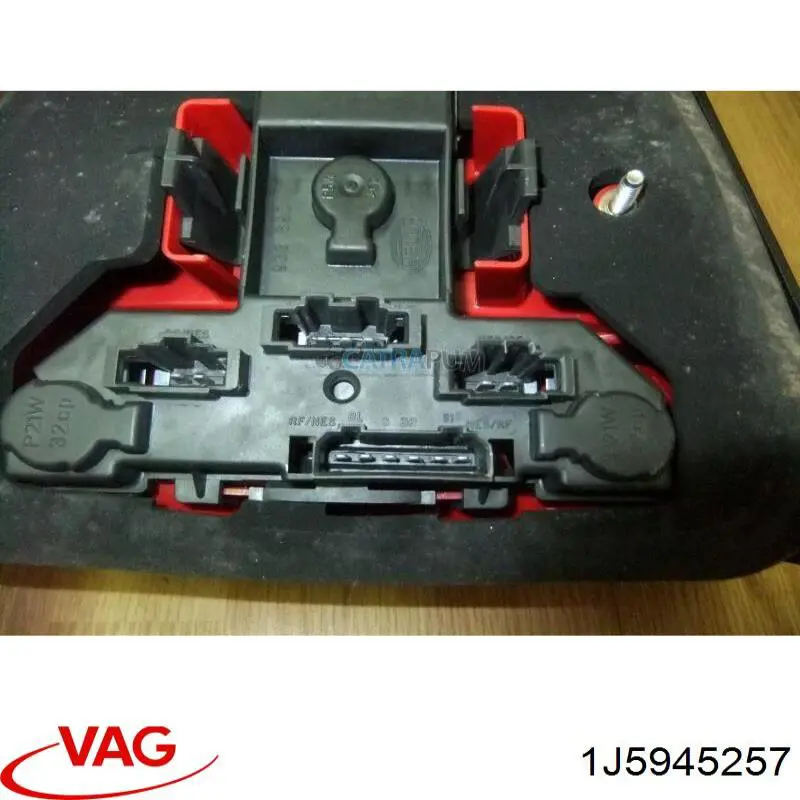 Цоколь (патрон) заднього ліхтаря 1J5945257 VAG