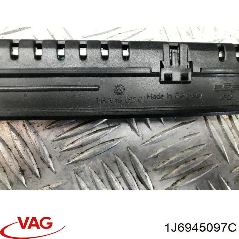 1J6945097C VAG Стоп-сигнал заднього скла