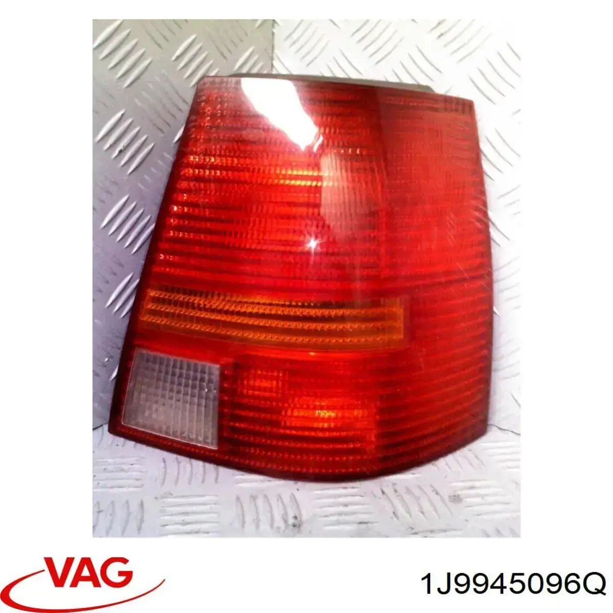Задні ліхтарі VAG 1J9945096Q ціна, від 48.83 USD