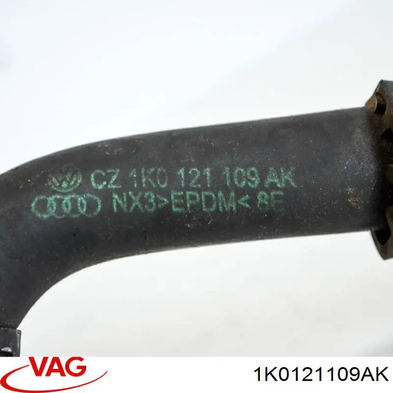 Шланг розширювального бачка, нижній 1K0121109AK VAG