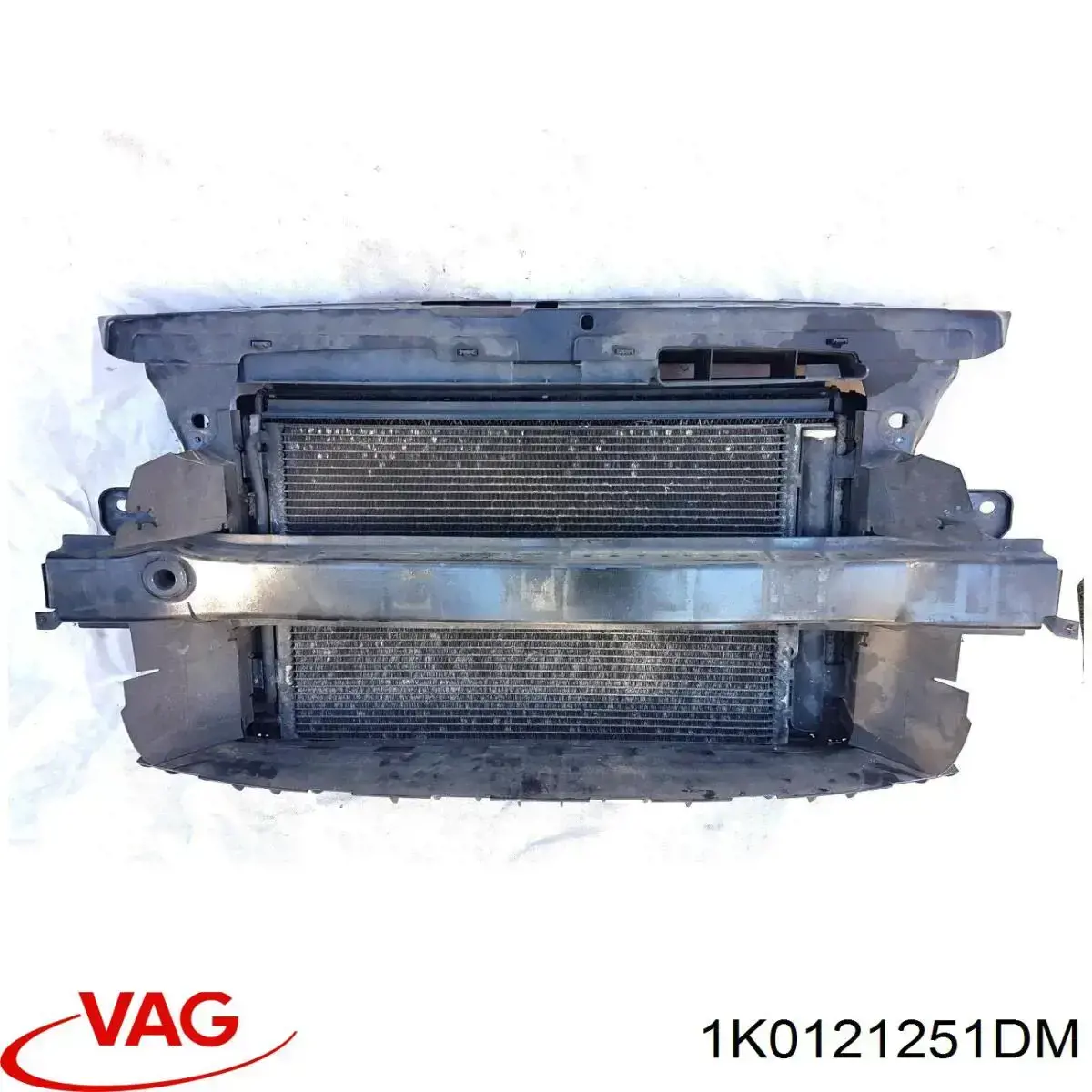 Радіатор 1K0121251DM VAG
