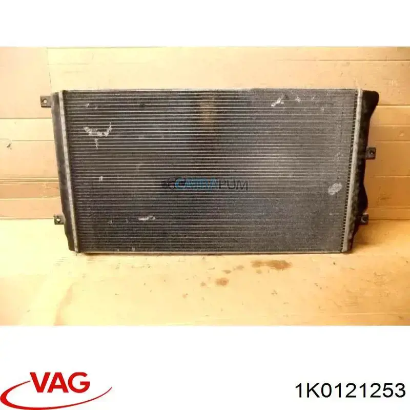Радіатор охолодження VAG 1K0121253