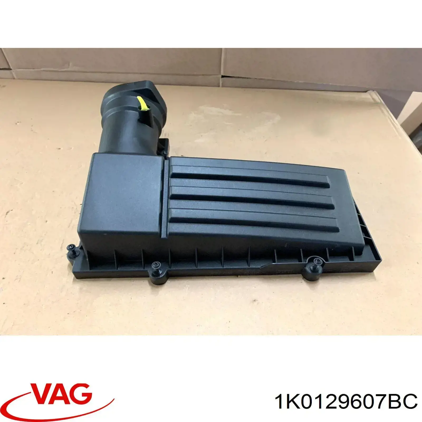 Купити 1K0129607BC VAG Корпус фільтра