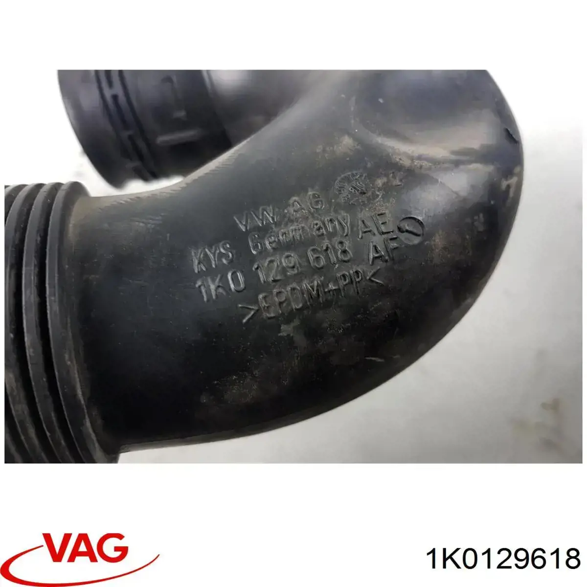 Патрубок повітряний, вихід повітряного фільтра VAG 1K0129618 ціна, від 10.14 USD