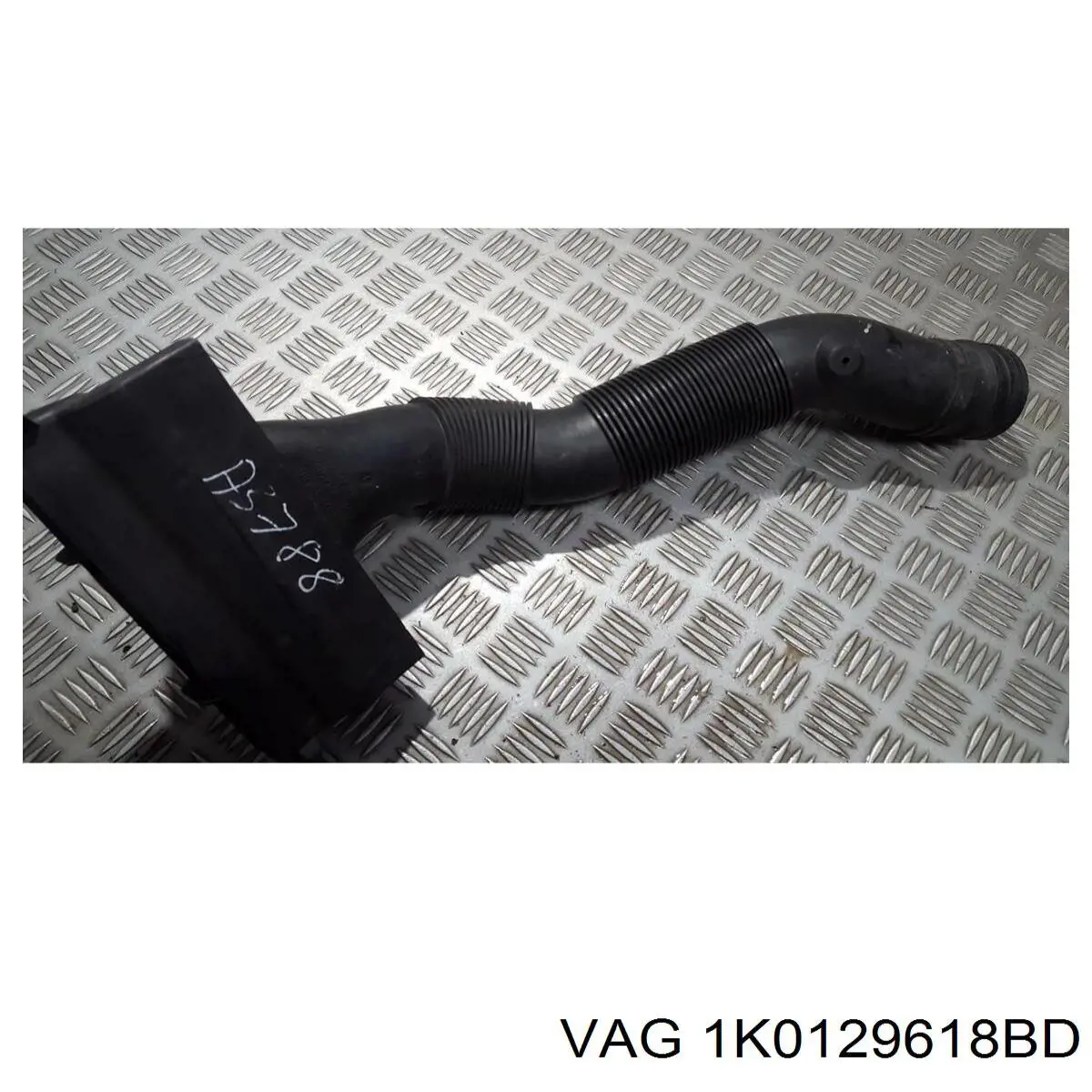  VAG 1K0129618BD ціна, від 14.67 USD