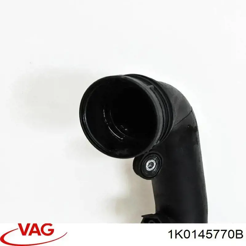 Купити 1K0145770B VAG Шланг/патрубок интеркуллера