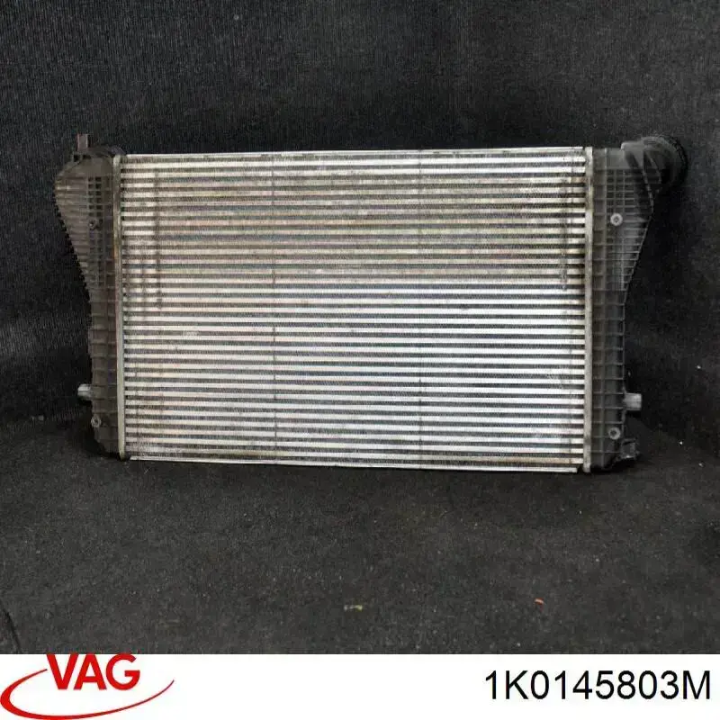 Інтеркулер 1K0145803M VAG