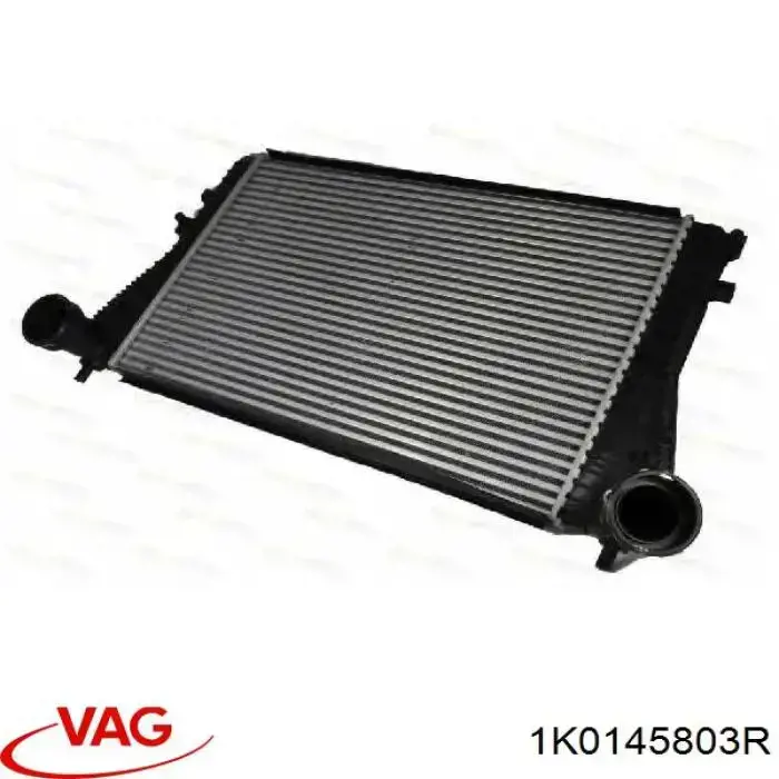 Купити 1K0145803R VAG Радіатор интеркуллера