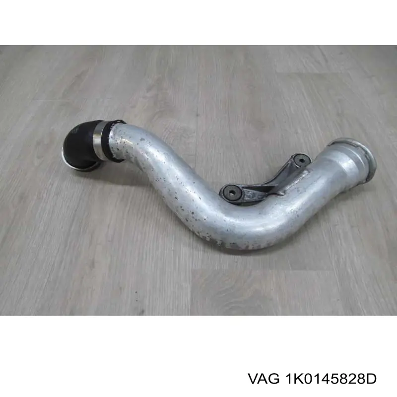 Шланг/патрубок интеркуллера 1K0145828D VAG