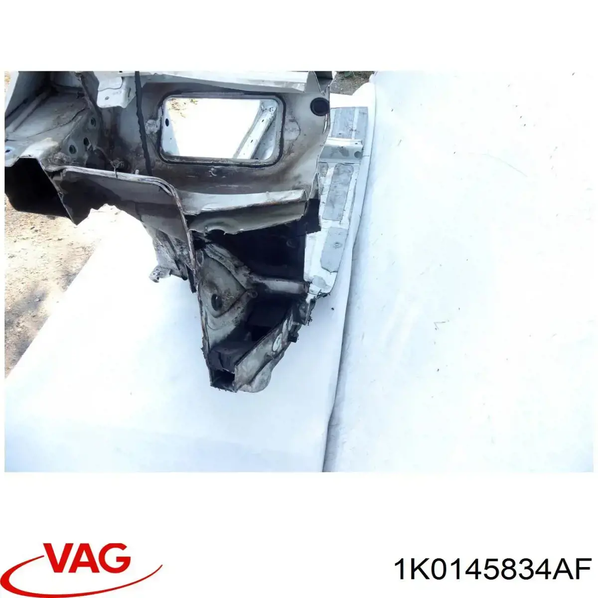 Шланг/патрубок интеркуллера VAG 1K0145834AF ціна, від 10.12 USD