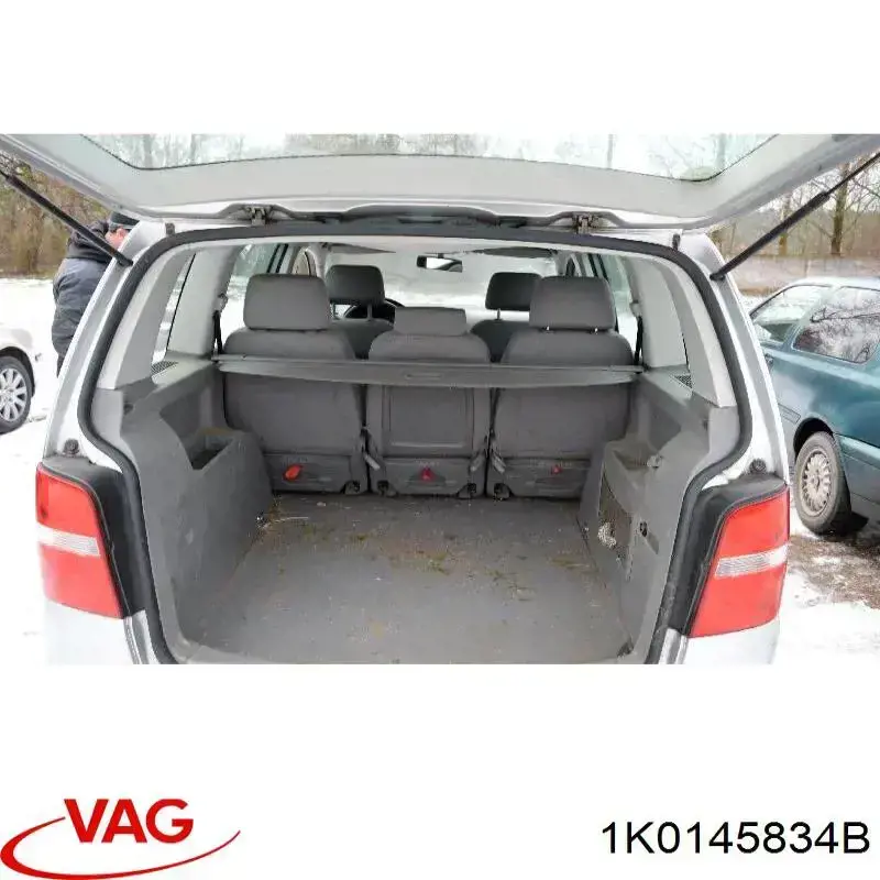 Купити 1K0145834B VAG Шланг/патрубок интеркуллера