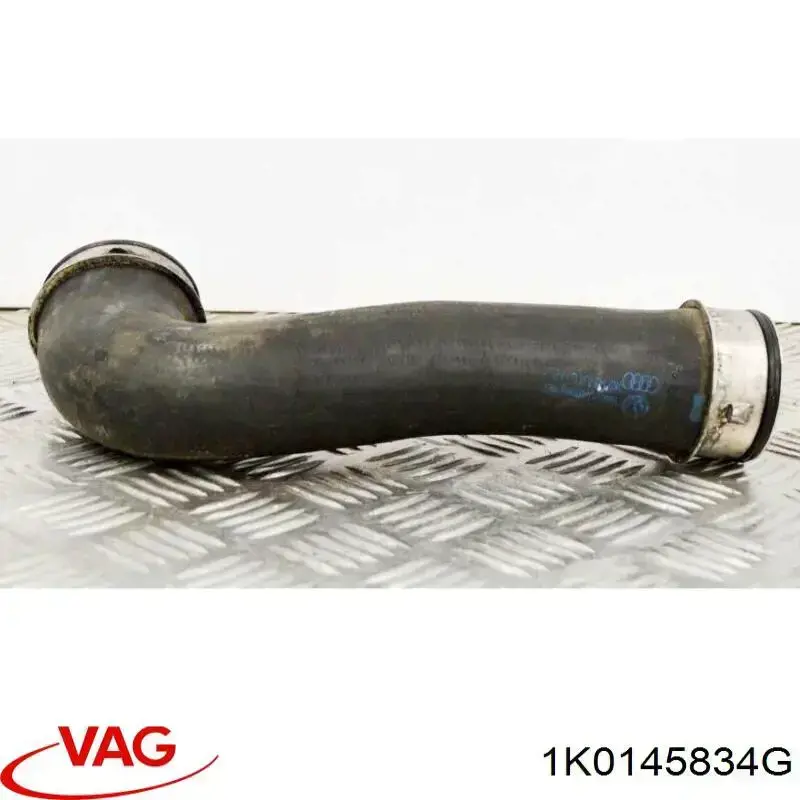 Купити 1K0145834G VAG Шланг/патрубок интеркуллера