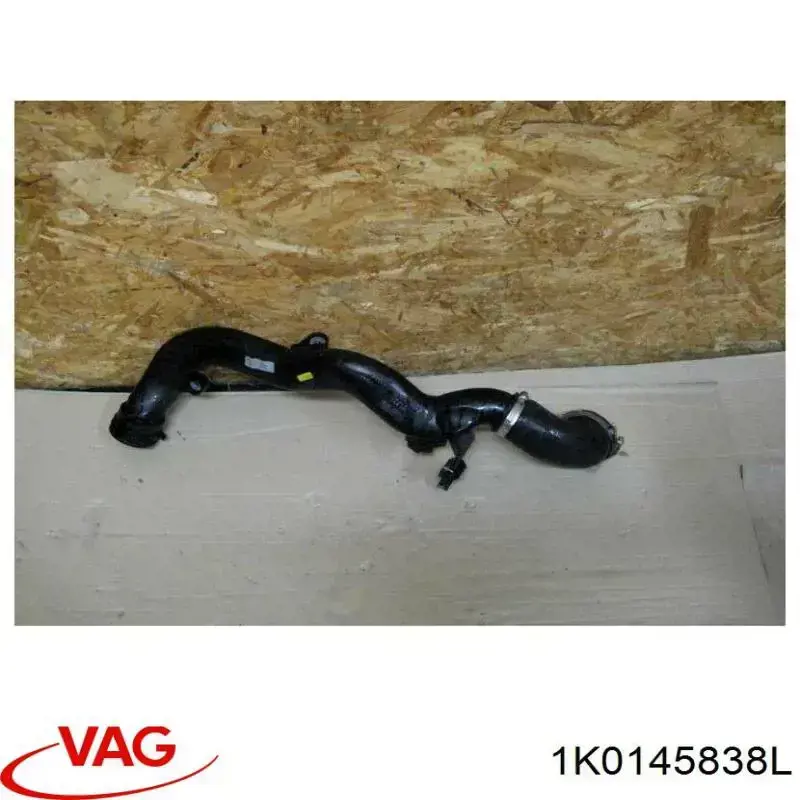 Купити 1K0145838L VAG Шланг/патрубок интеркуллера