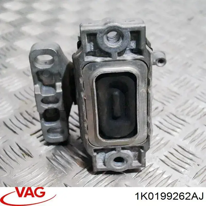 Купити 1K0199262AJ VAG Подушка (опора) двигуна, права