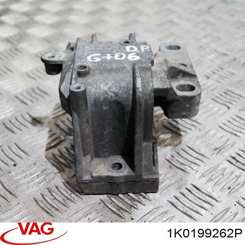 Купити 1K0199262P VAG Подушка (опора) двигуна, права