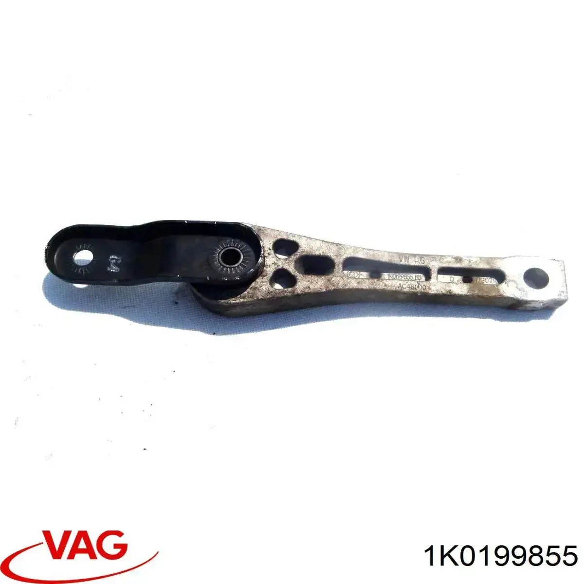 Кронштейн подушки (опори) двигуна, задньої 1K0199855 VAG